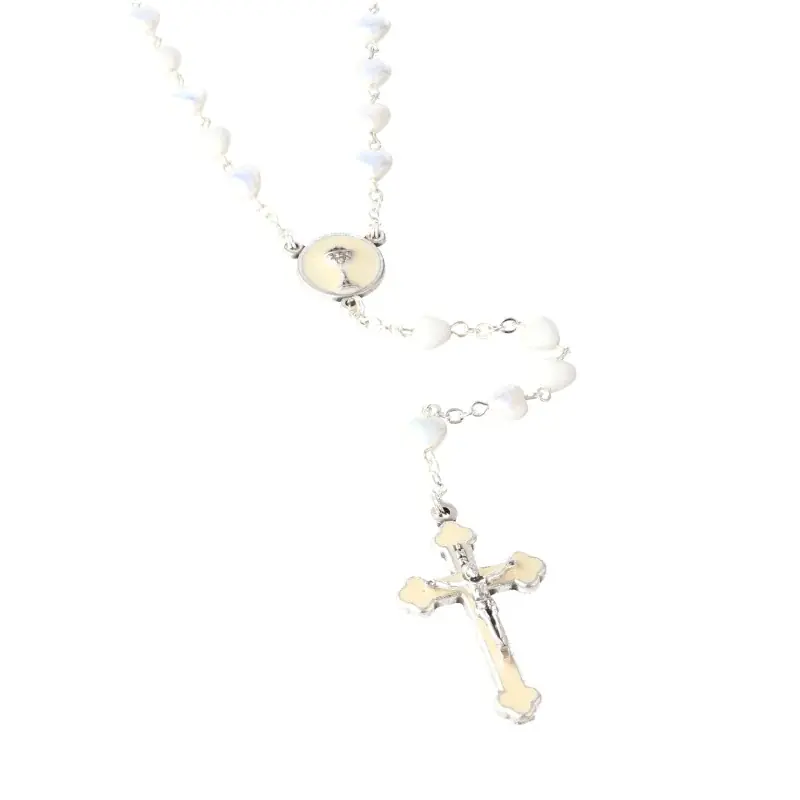 Chapelet de communion grains blancs en forme de coeur
