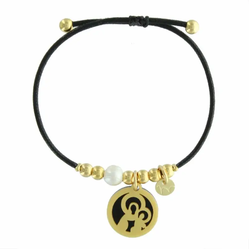 Bracelet religieux avec une médaille de Notre Dame du Mont Carmel