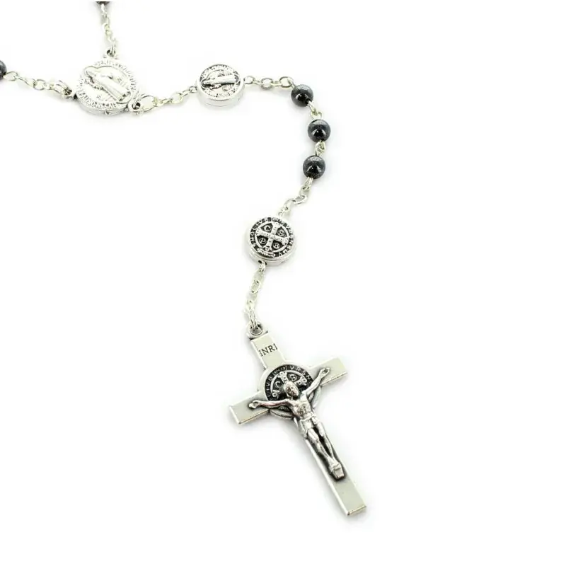 Chapelet hématite Saint Benoît en métal avec mousqueton