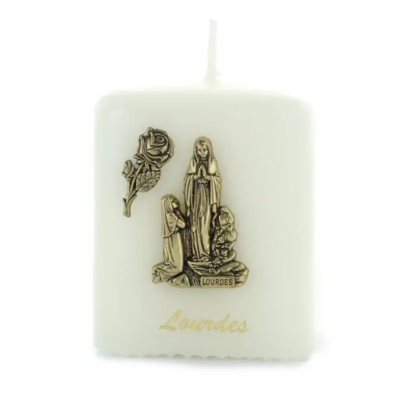Bougie cubique avec l'Apparition de Lourdes en métal doré