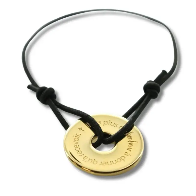 Bracelet anneau en laiton doré " Il y a plus de bonheur à donner qu'à recevoir"