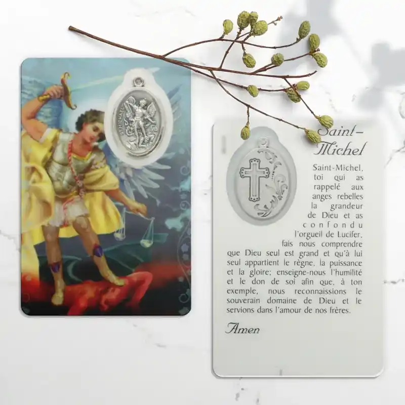 Carte de prière Saint Michel avec médaille