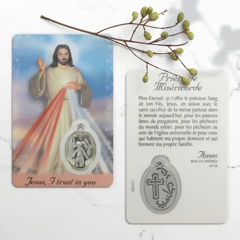 Carte de prière Jésus Miséricordieux avec médaille