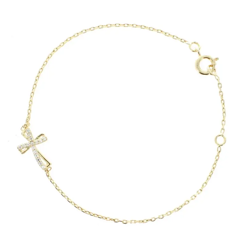 Bracelet en plaqué or avec croix ajourée en strass et fermoir