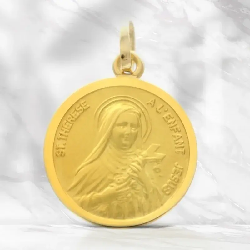Médaille de Sainte Thérèse en Or 9 carats 16mm