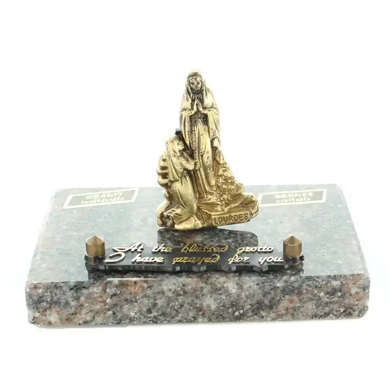 Plaque funéraire de l'Apparition en bronze et granitsur socle 11cm