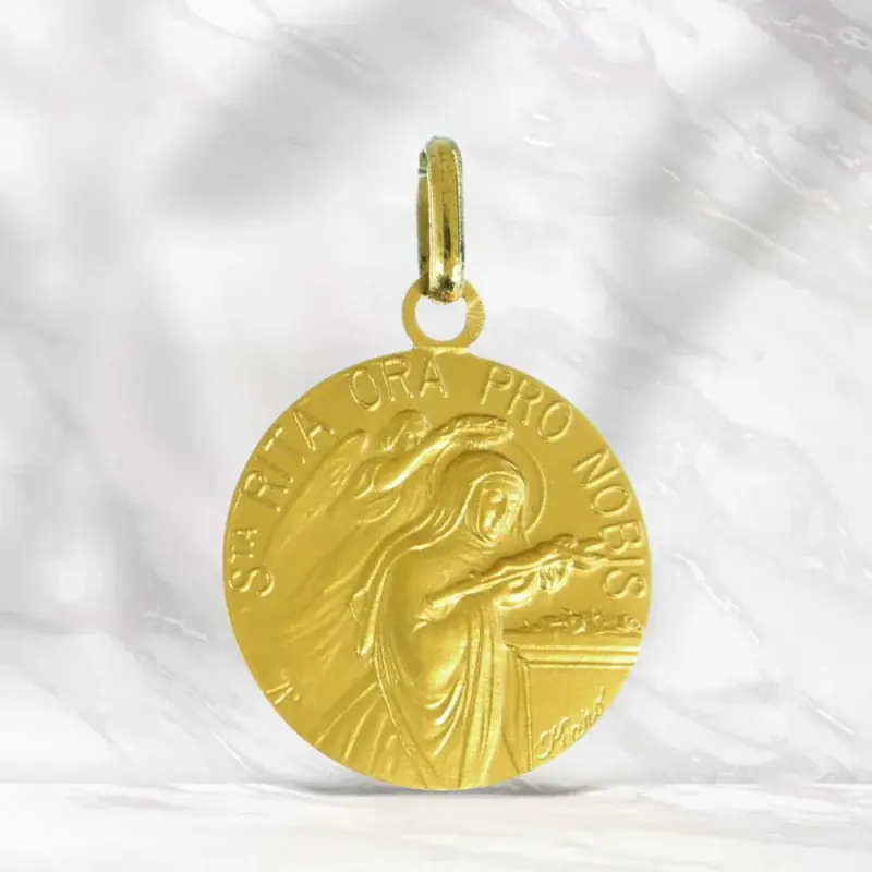 Médaille en or 18 carats de Sainte Rita 15mm avec Gravure Personnalisée
