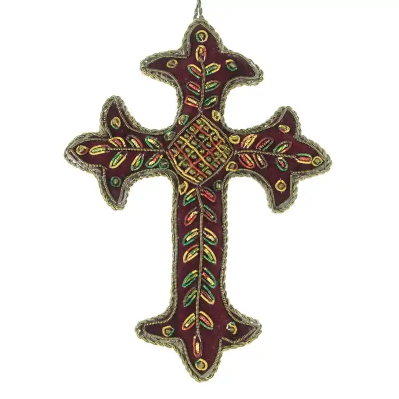 Croix murale en tissu avec des perles brodées à la main
