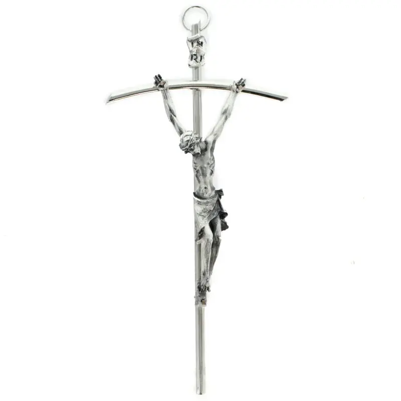 Crucifix en métal argentée de 20cm