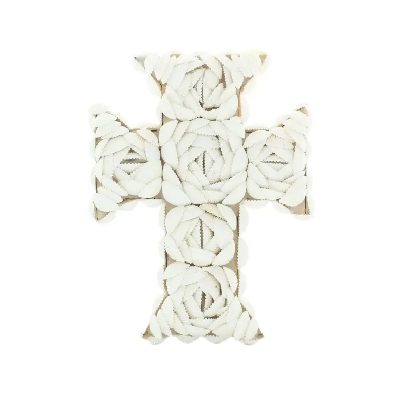 Croix de communion en coquillage