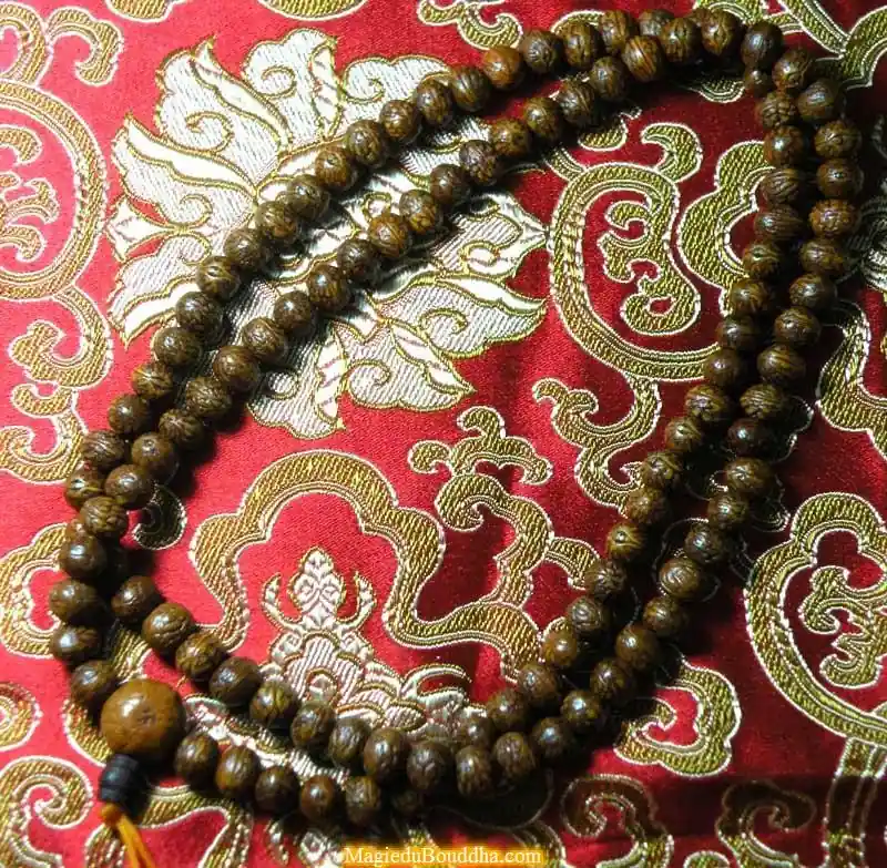 Tibetan Mala "Boddhi seed style".