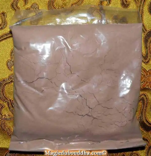 Sandalwood Powder (White).