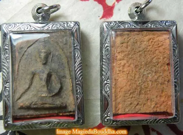 Thai Buddha Krut Amulet / Ancient Relic.