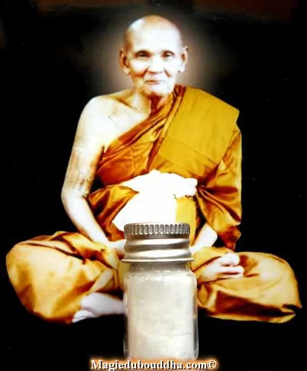 Phong Jakapat Consecration Powder - Wat Sakai / Venerable LP Dooh