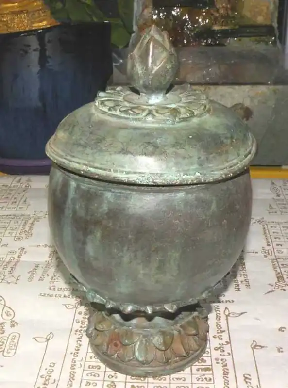 Bronze bowl for consecrating holy water Nam Mön