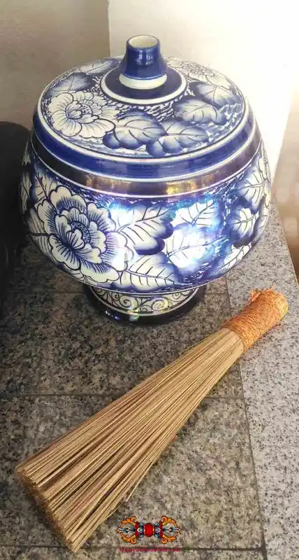 Ritual accessory for Buddhist holy water Phom Nam Mon - Wat Samian Naree.