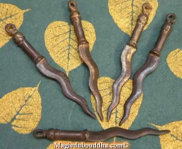 Miniature Kriss (pendant)