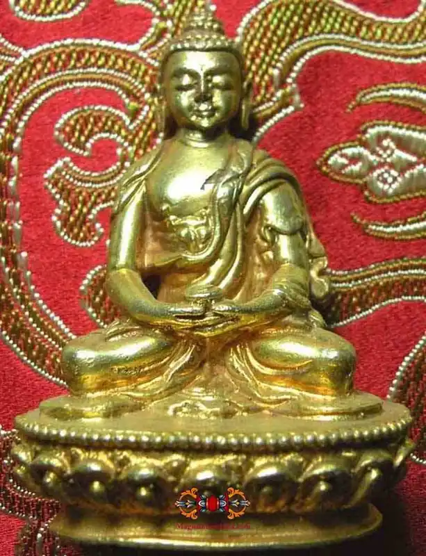 Statuette of Buddha Sakyamuni - Tibetan style.