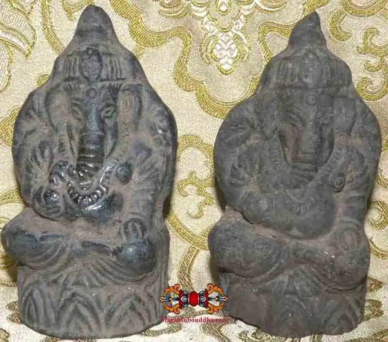 Ganesh statuette (terracotta)