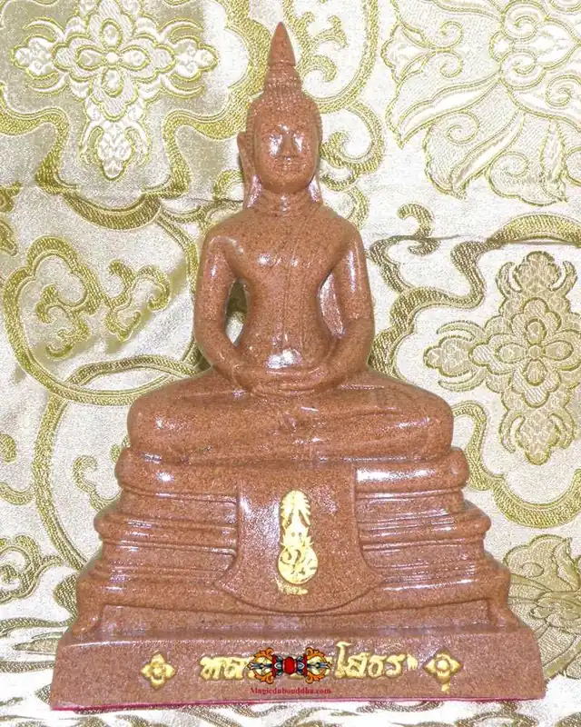 Thai statuettes of LP Sothorn and LP Thuat in tile relics - Phra Pathom Cheddi.