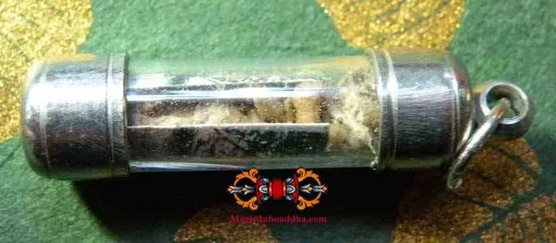 Thai Takut Kee-Phung Amulet - Most Venerable Kruba Srivichai.