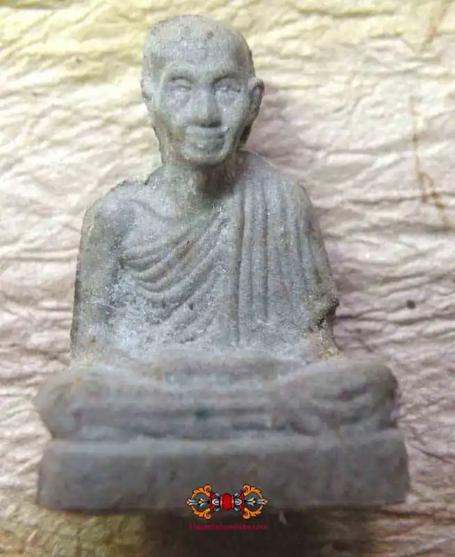 Roop Lor Amulet of the Most Venerable LP Kassem.