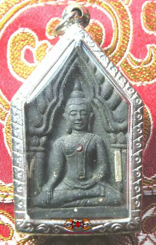 Charming Thai amulet Phra Khunpen Koon Ngern Koon Thong - Very Venerable LP Koon.