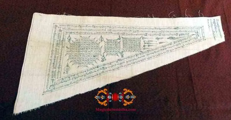 Pa Yant triangular ancient manuscript