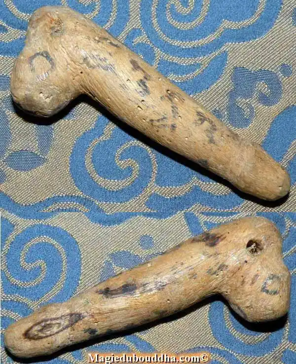 Ancient Thai Phallic Amulet Palat Kick - Most Venerable Ajarn Sané.
