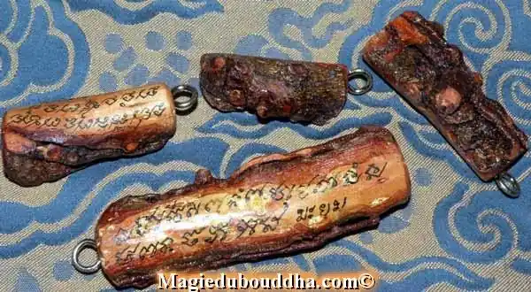 Sacred Wooden Amulet Gafak Mayom by the Most Venerable Ajarn Sané