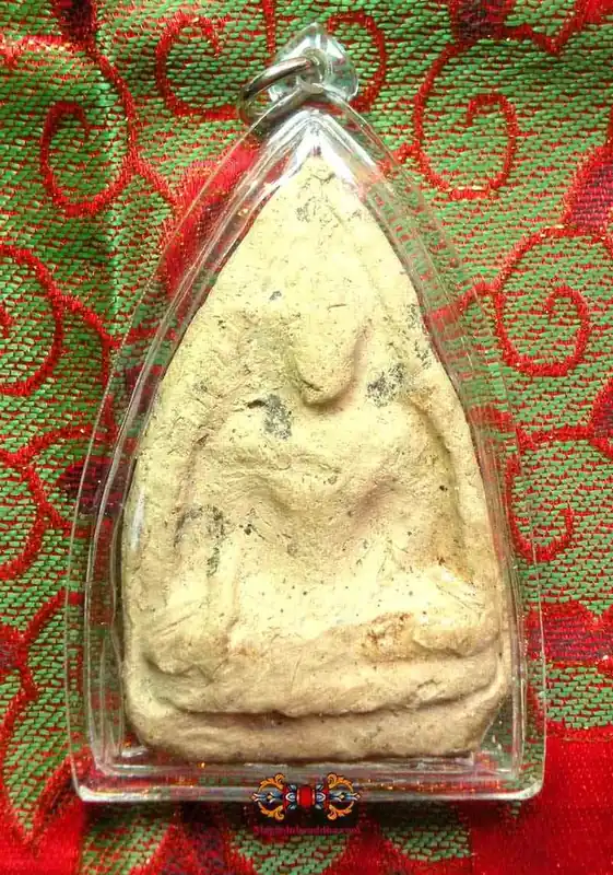 Large amulet / votive tablet of the Buddha