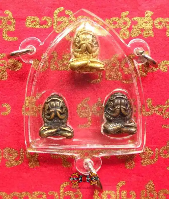 Large amulet 3 Phra Pidta - Temple of the Most Venerable LP Kassem.