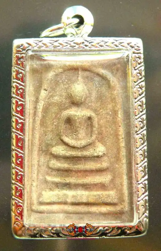 Thai Phra Somdej tiger amulet - Wat Phaya Kharam.
