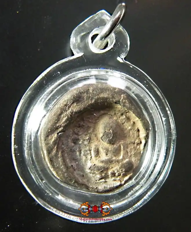 Exceptional ancient Thai amulet