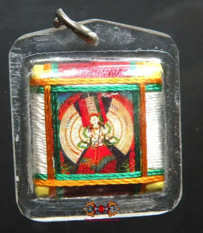 Tibetan Yantra Amulet of Lokeswor - General protection and good luck.