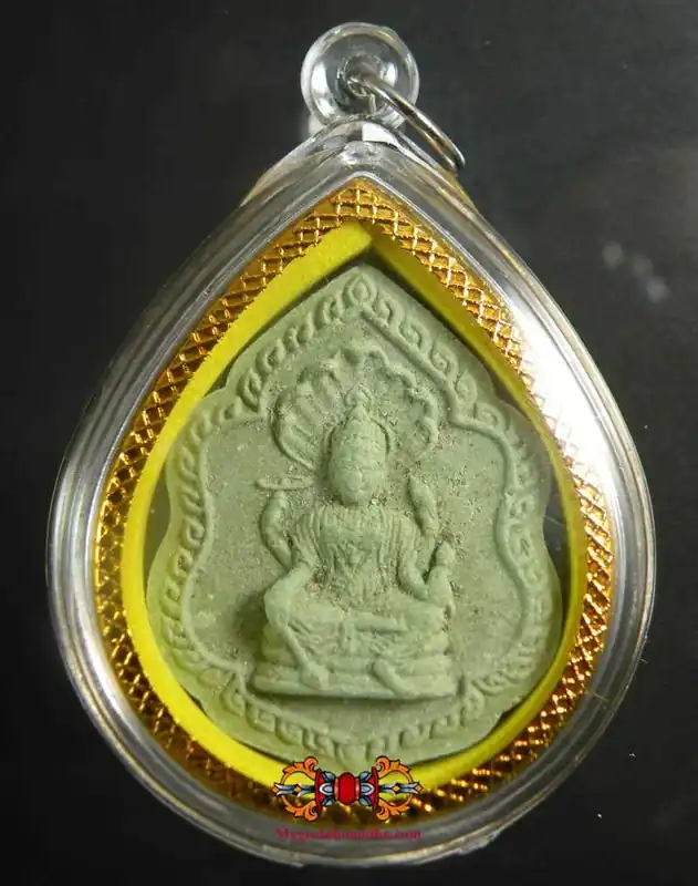 Thai Phra Narai (Vishnu) amulet - Wat Kok Geow Wong Phrajan.