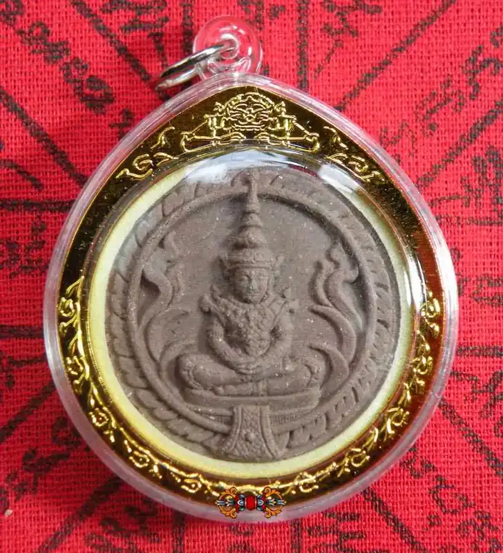 Thai Emerald Buddha Amulet Phra Geow Morakot - Venerable LP Rak Analayo.