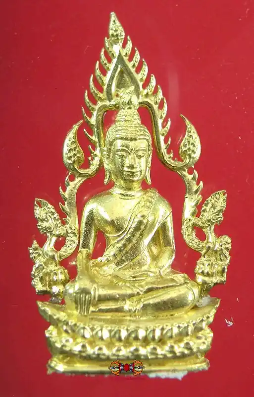 Golden Thai Phra Buddha Chinnaraj amulet - Wat Phrasi Ratanna Mahatat.