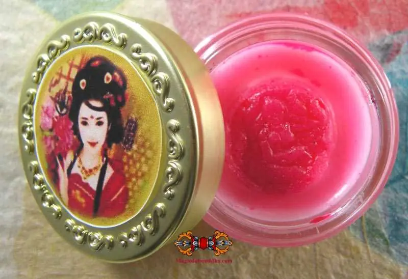 Kee Phung Mahasané Magic Charm Cream - Wat Traimit