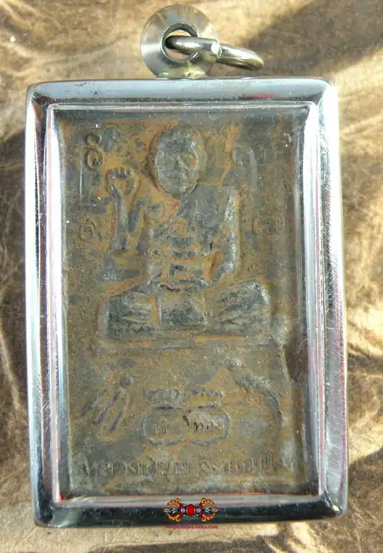 Thai Roop Lor Amulet in Lek Nam Pee - Most Venerable LP Kui.