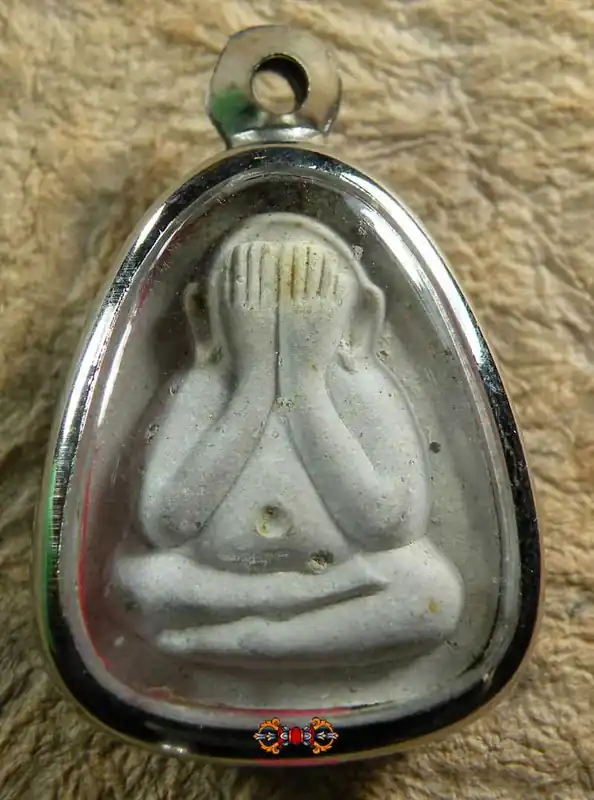 Protective Thai Amulet Phra Pidta Pang Yant Samnak - Very Venerable LP Kassem Khémako.
