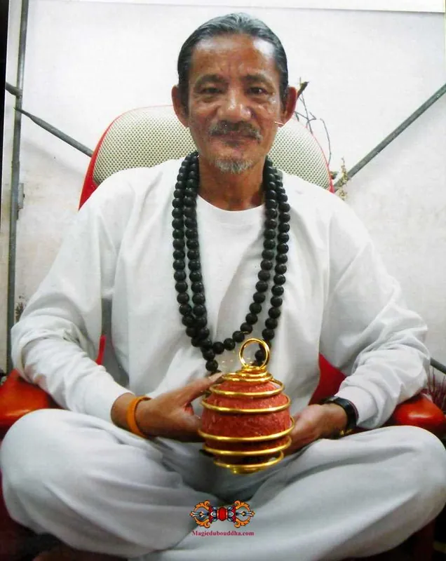 Thai protective ball amulet Look Aum Deng - Venerable Ajarn Deng.