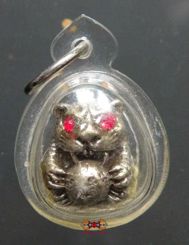 Tiger Amulet Look Seuar - Wat Bang Phra (Temple of the Most Venerable LP Pern).