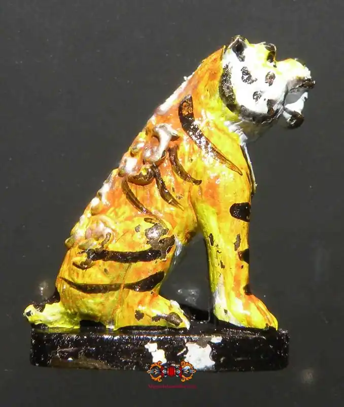Wat Nok Tiger Amulet - For strength and courage.