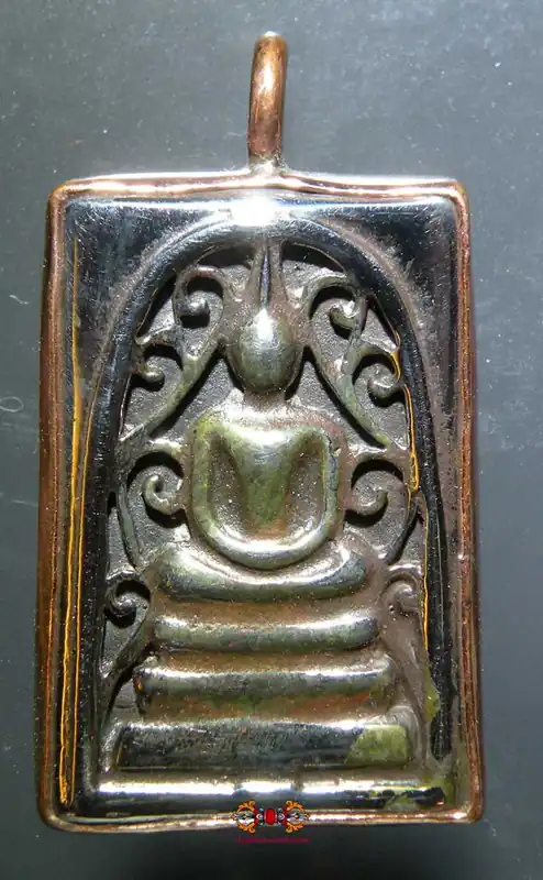 Alchemical amulet Phra Somdej in Mekkapat.