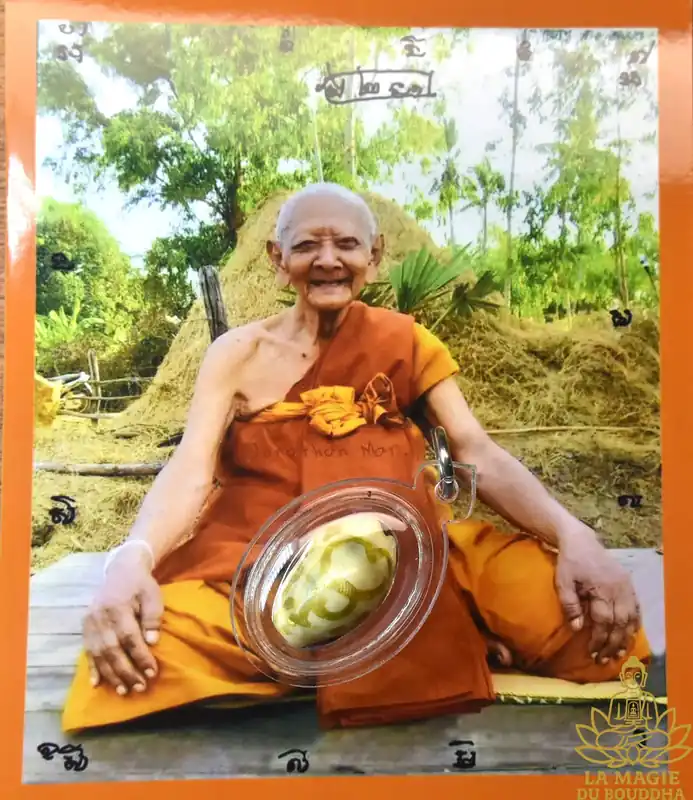 Rare and powerful Biaow Pakawajung (Biaow Seti) fortune amulets by the Most Venerable LP Hong.