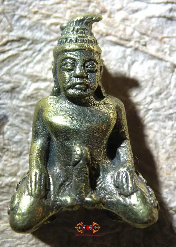Charming Phra Ngang Faed amulet - Thai Voodoo.