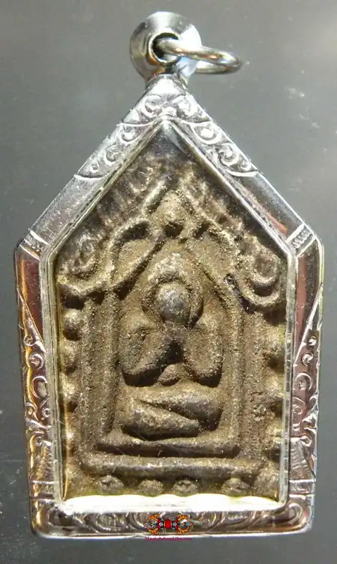 Protective amulet of the Buddha Phra Pidta - Very Venerable LP Lum.