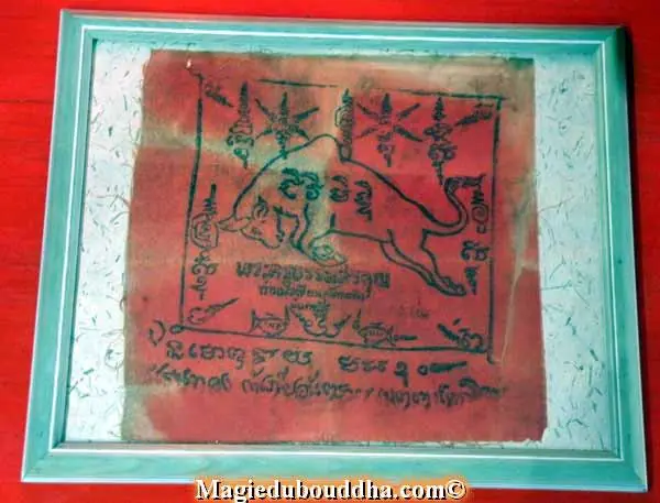 Sacred fabrics Pa-Yant ancient Kwai Tanoo - Wat Krating.