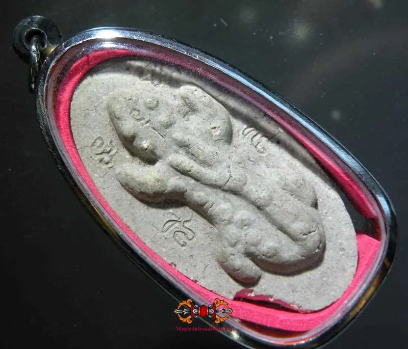 Large Gecko Tokay Amulet - Venerable Phra Ajarn Mana Katapunyo.